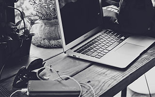 意甲争四大战上演鹬蚌相争，尤文罗马两败俱伤，科莫渔翁得利！